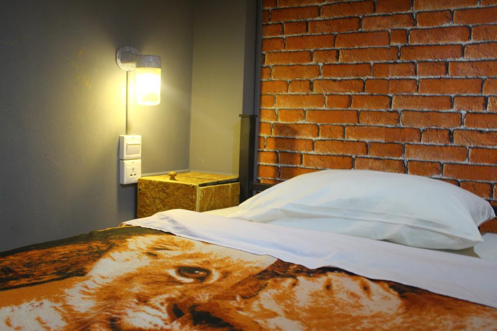 Baanlansa Bed&Bar Hotel Chiang Mai Bagian luar foto