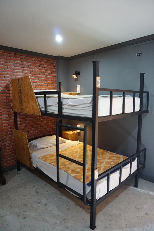 Baanlansa Bed&Bar Hotel Chiang Mai Bagian luar foto