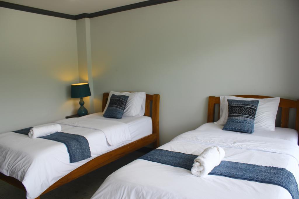 Baanlansa Bed&Bar Hotel Chiang Mai Bagian luar foto