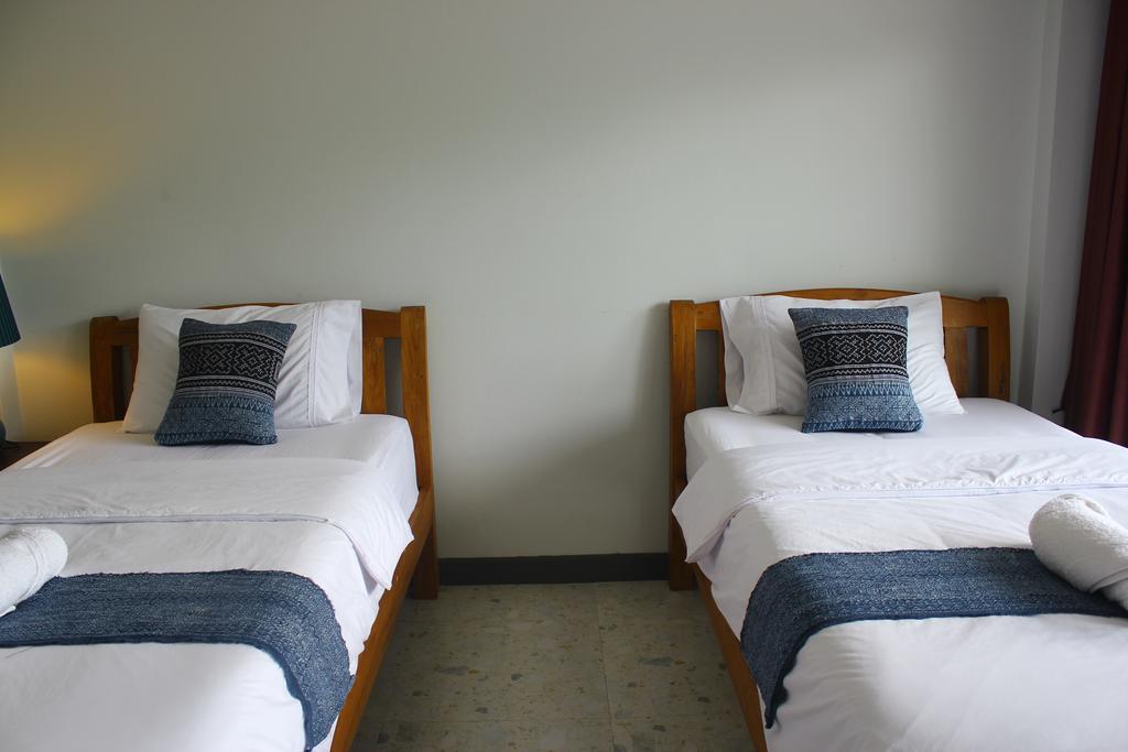 Baanlansa Bed&Bar Hotel Chiang Mai Bagian luar foto