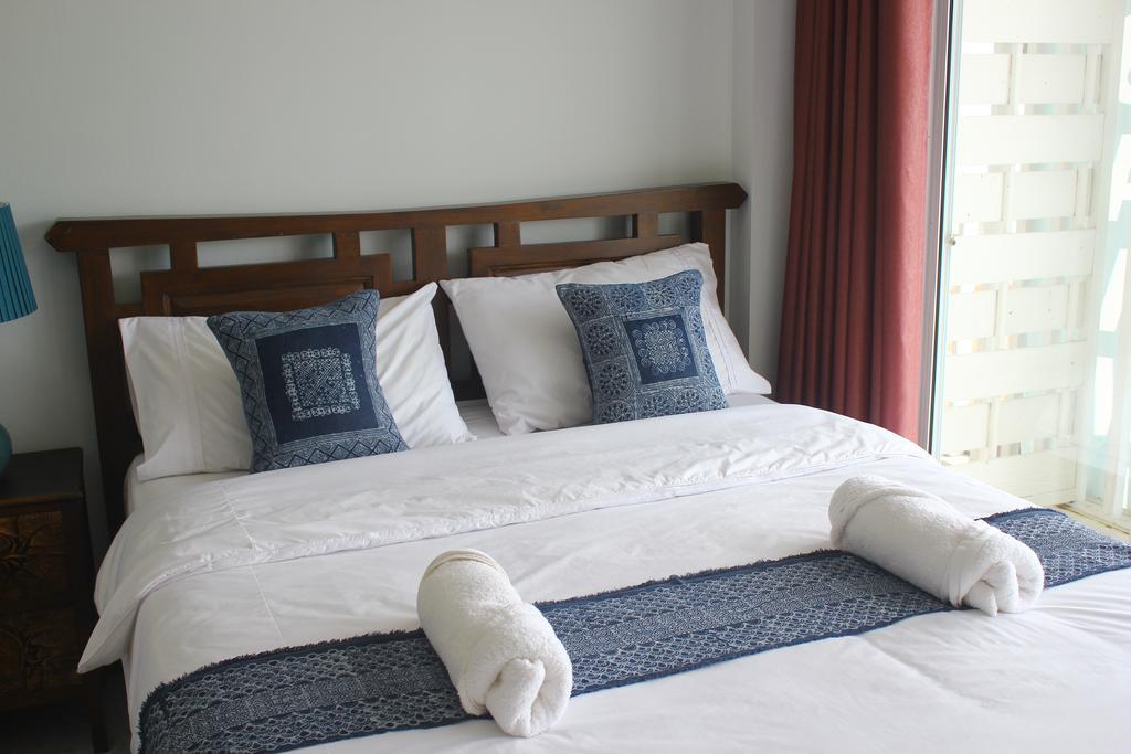 Baanlansa Bed&Bar Hotel Chiang Mai Bagian luar foto